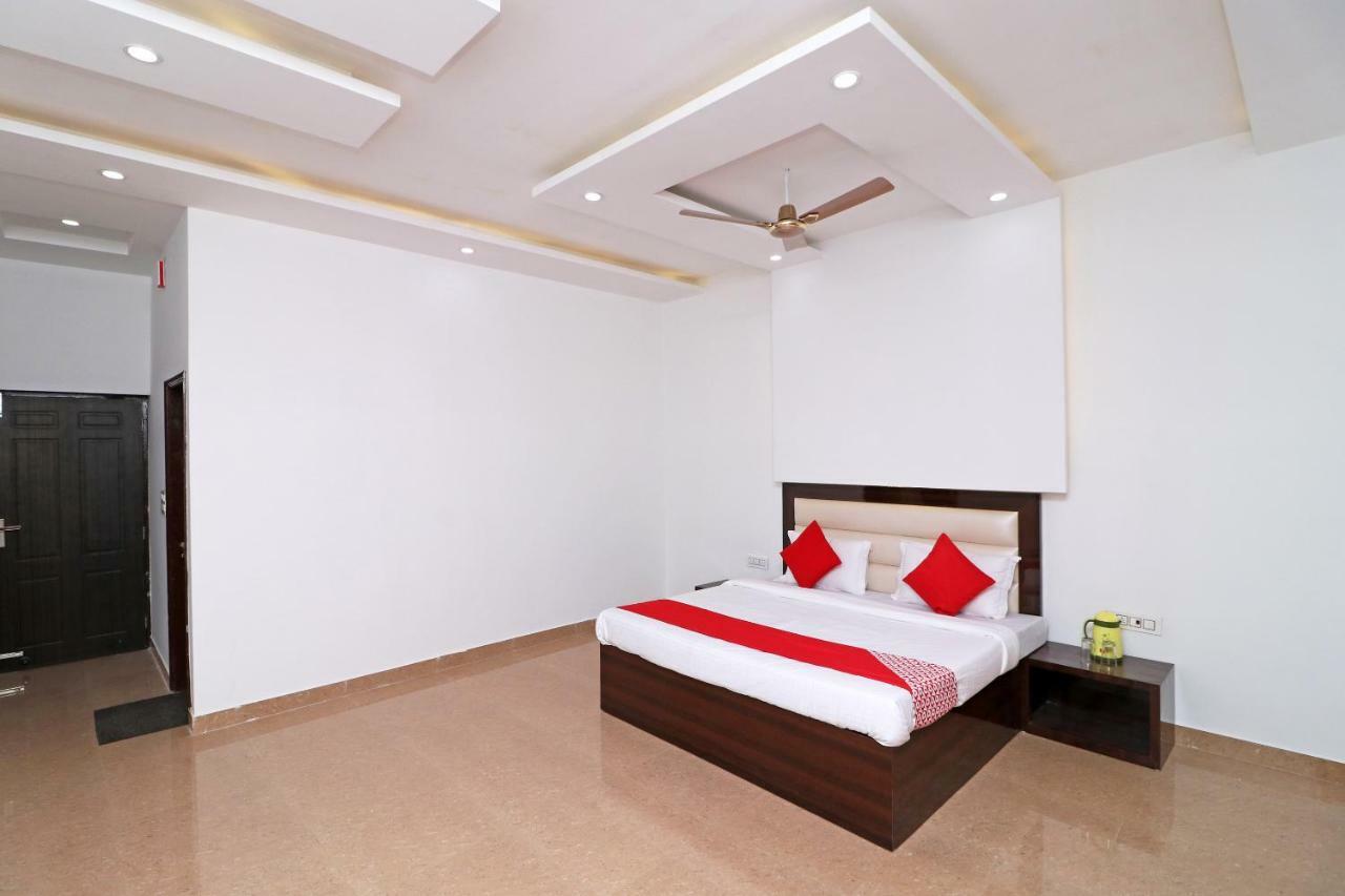 Oyo 29755 Hotel Jammu Airlines Eksteriør bilde