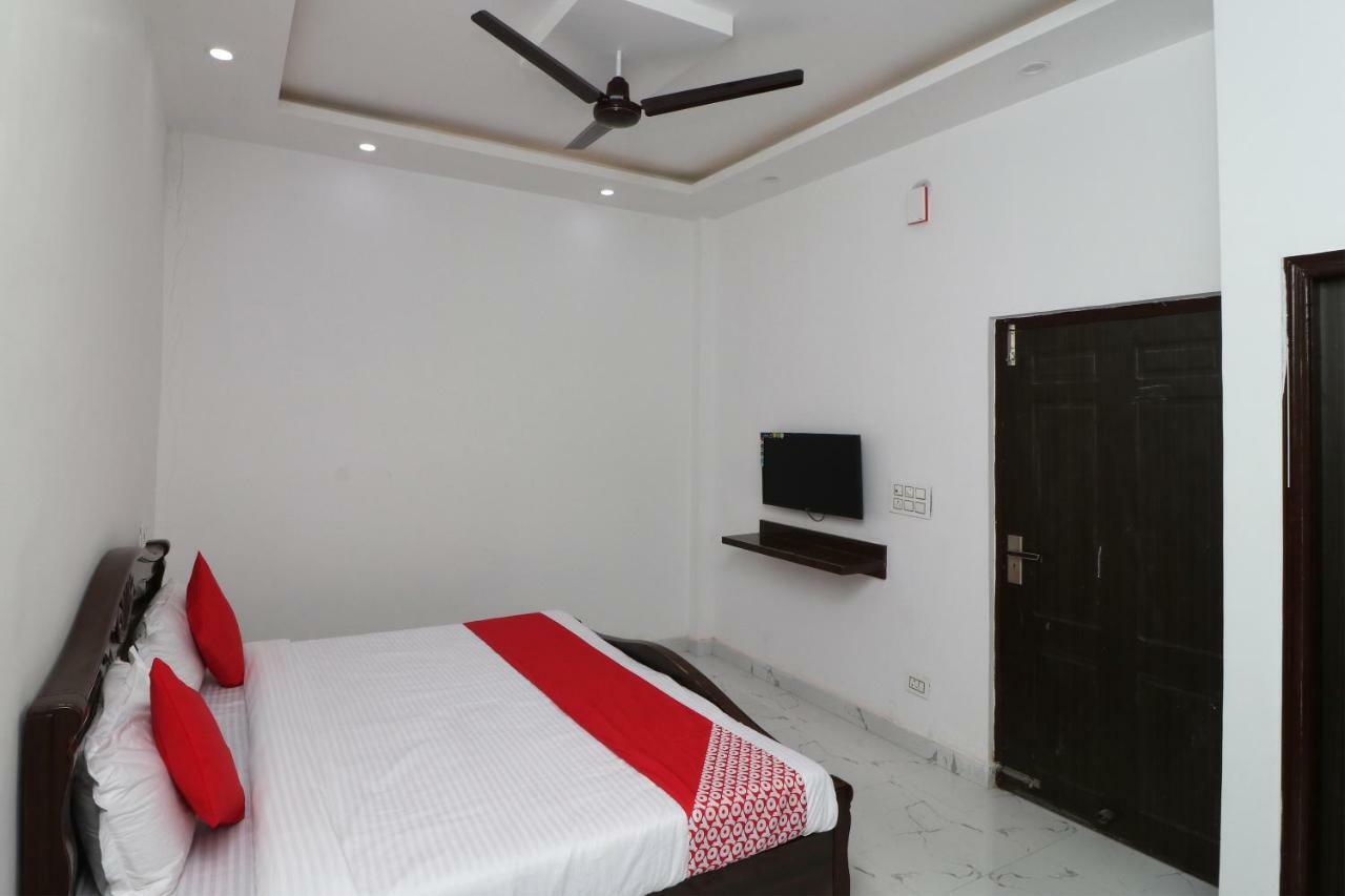 Oyo 29755 Hotel Jammu Airlines Eksteriør bilde